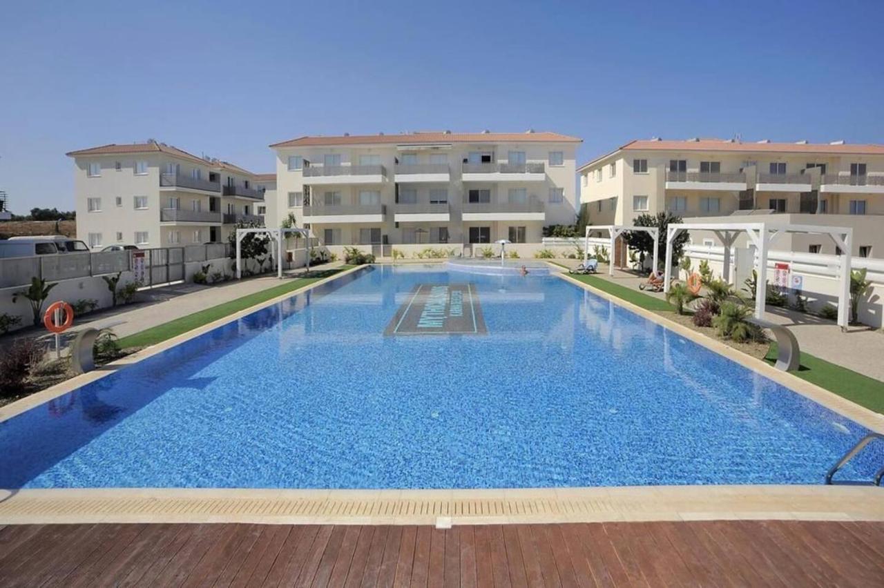 Pebble Apartment โปรทาราส ภายนอก รูปภาพ