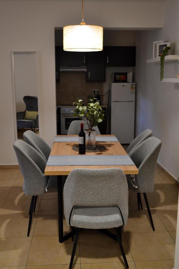 Pebble Apartment โปรทาราส ภายนอก รูปภาพ